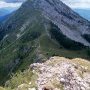 En bas, le Col de l'Arc